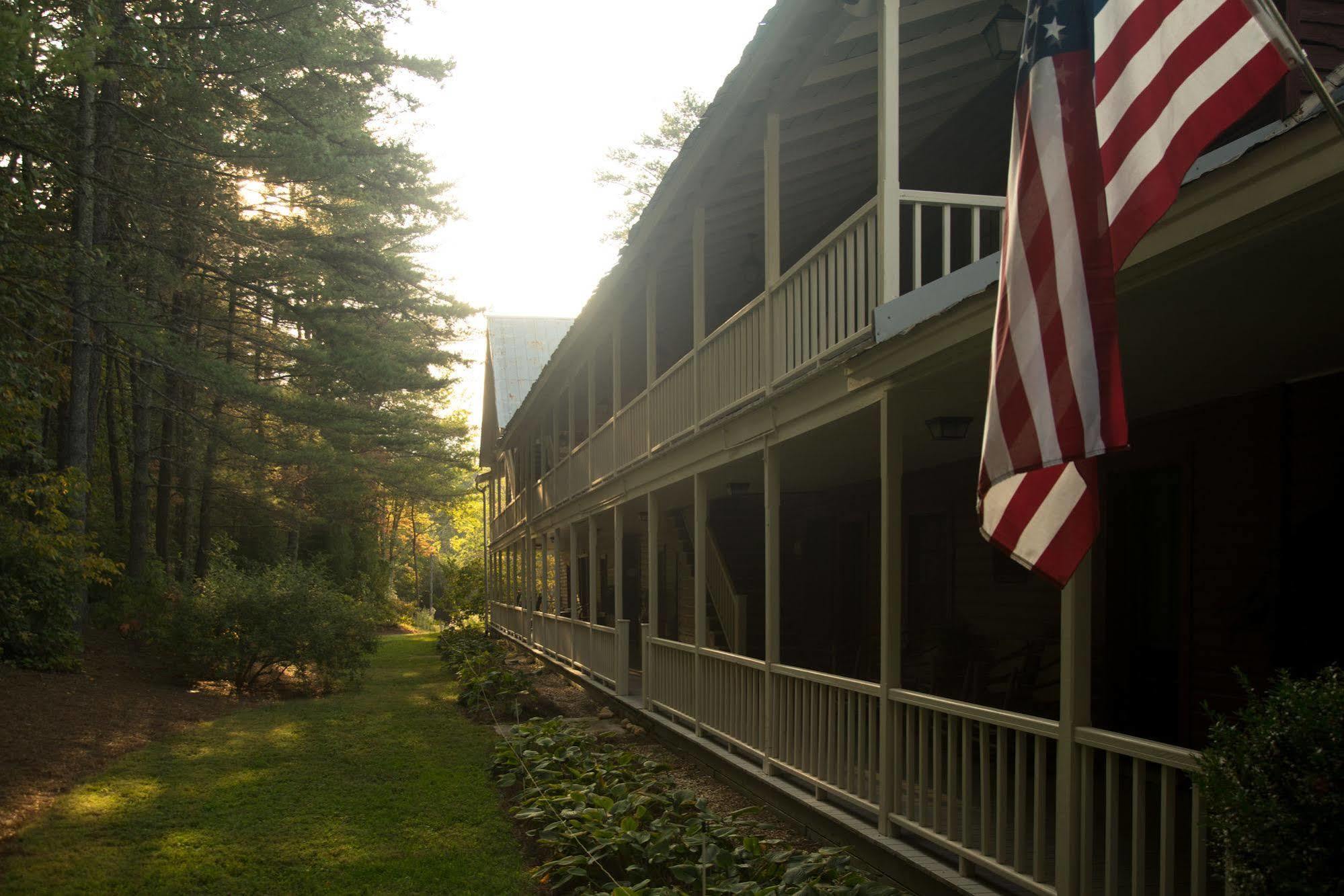 Glen-Ella Springs Inn Clarkesville Exteriör bild