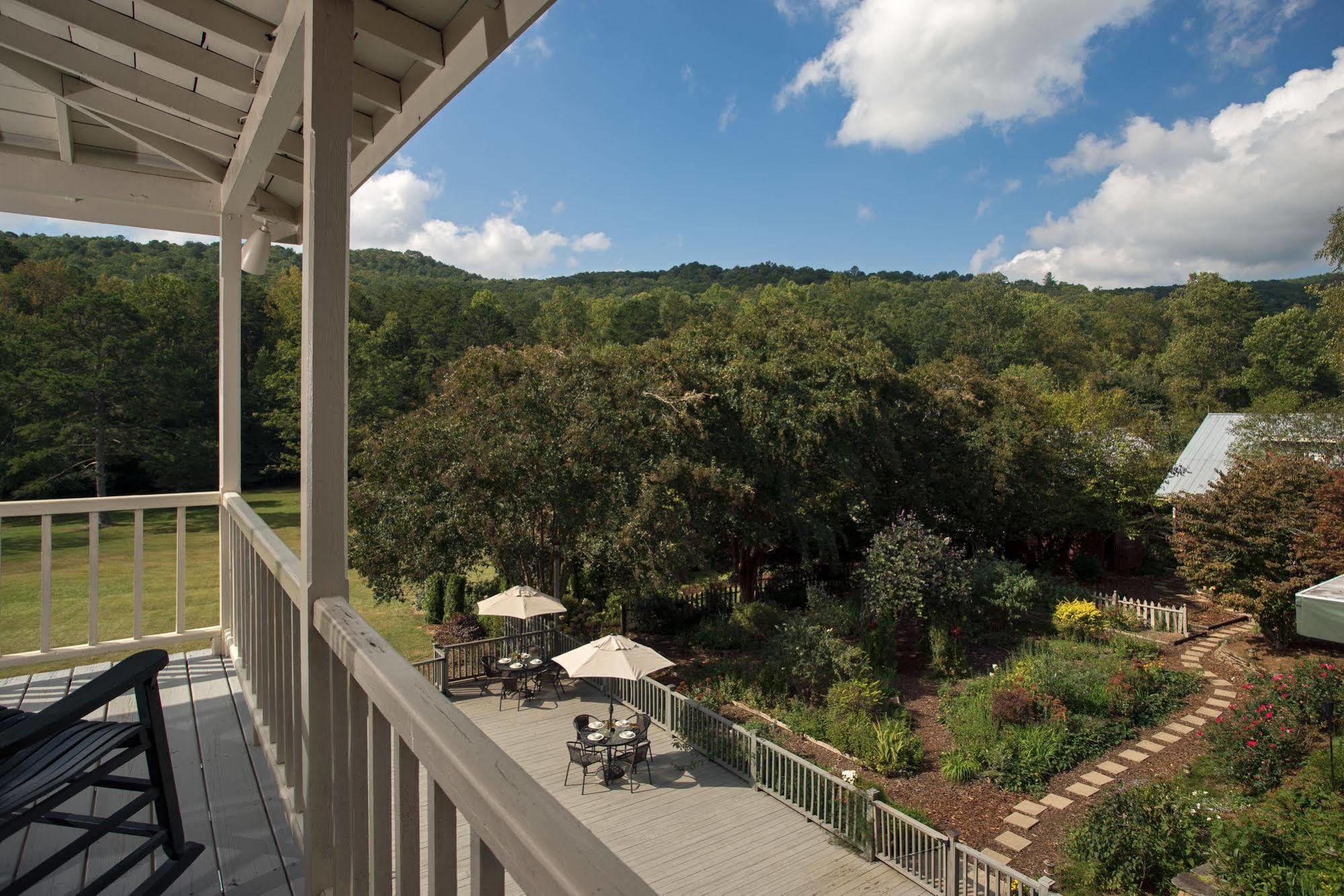 Glen-Ella Springs Inn Clarkesville Exteriör bild