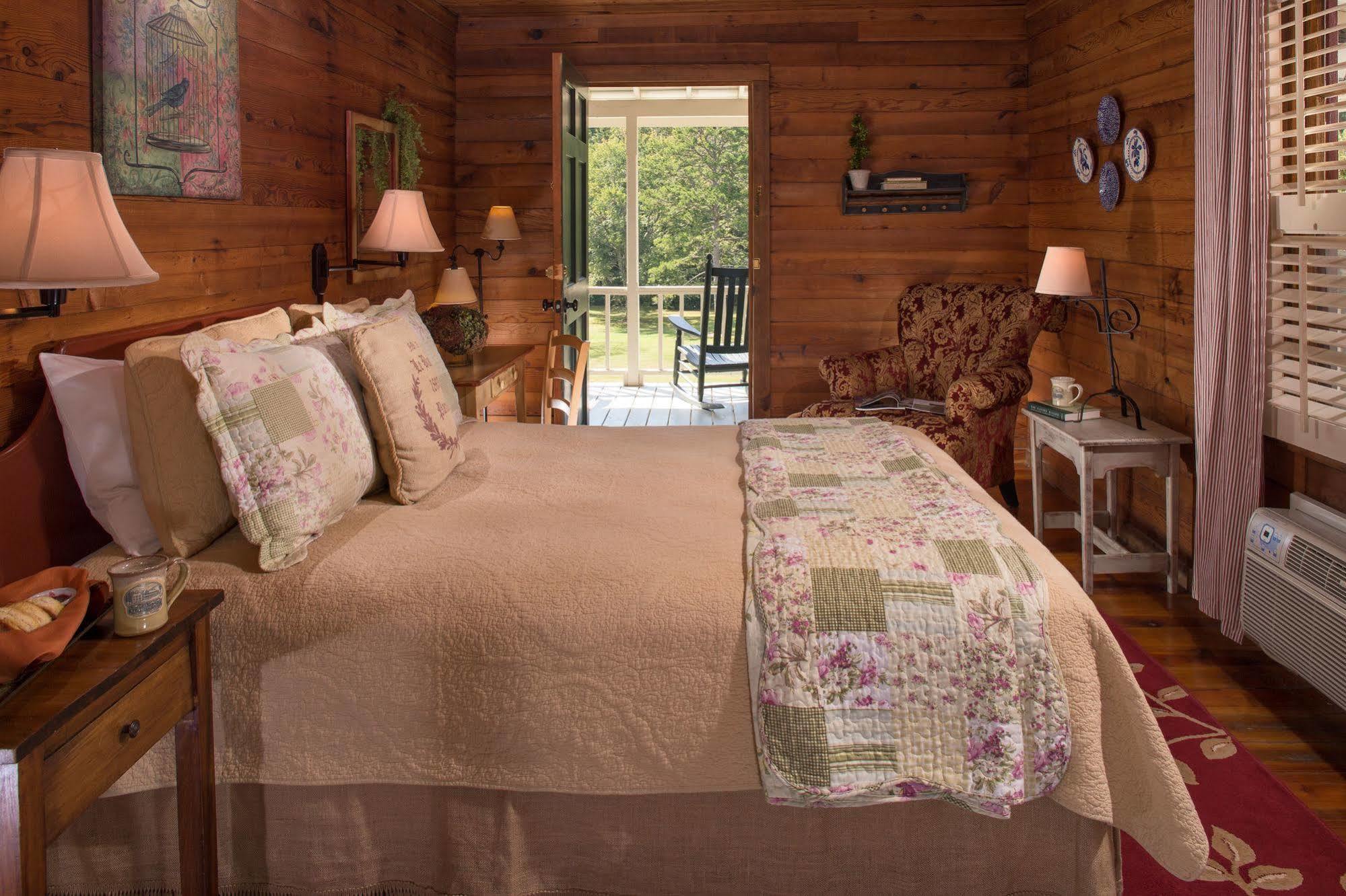 Glen-Ella Springs Inn Clarkesville Exteriör bild